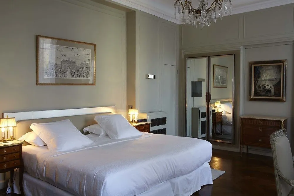 *****  Hotel Lancaster Paris Champs-Elysees France