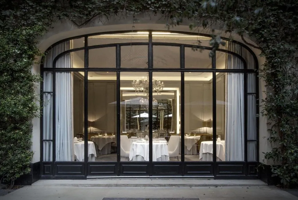 *****  Hotel Lancaster Paris Champs-Elysees Francie